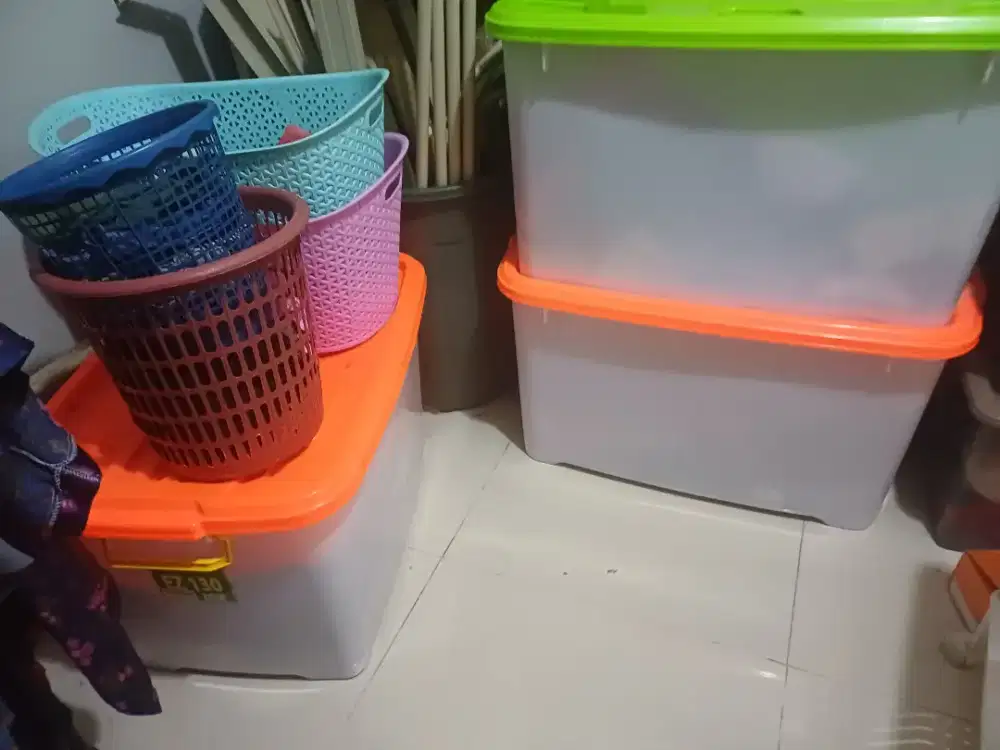 Strorage box besar pakai roda 150Lt