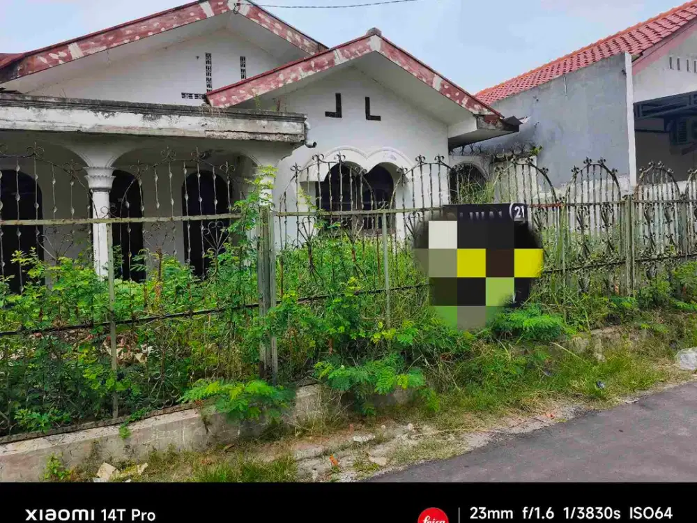 Jarang ada rumah dua muka depan belakang di pusat kota Cirebon