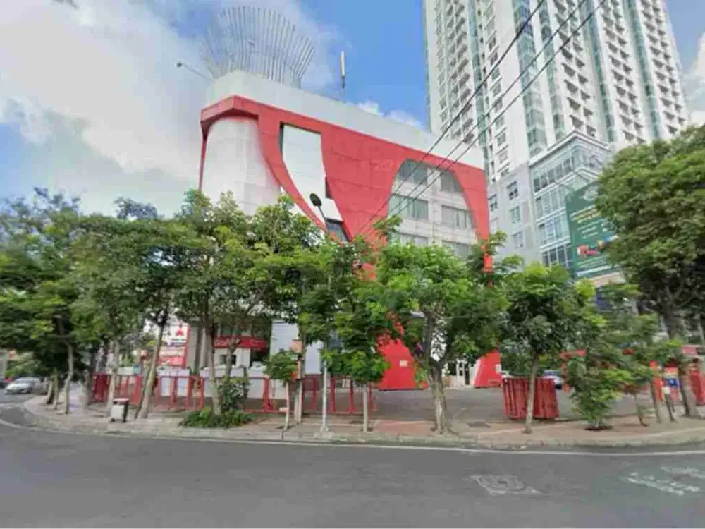 JUAL SEWA GEDUNG 7 LANTAI RAYA PEMUDA SURABAYA PUSAT KOTA EX TELKOMSEL HOOK BAGUS PARKIRAN LUAS