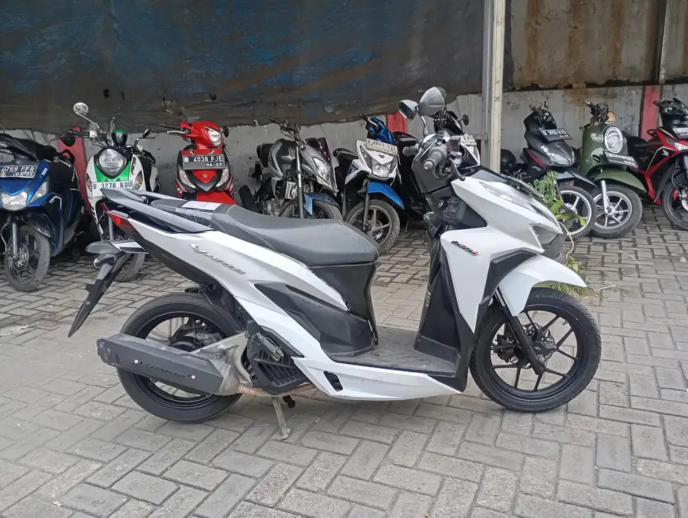 [PROMO NOV] Honda Vario 125 LED New Tahun 2022 Surat Komplit
