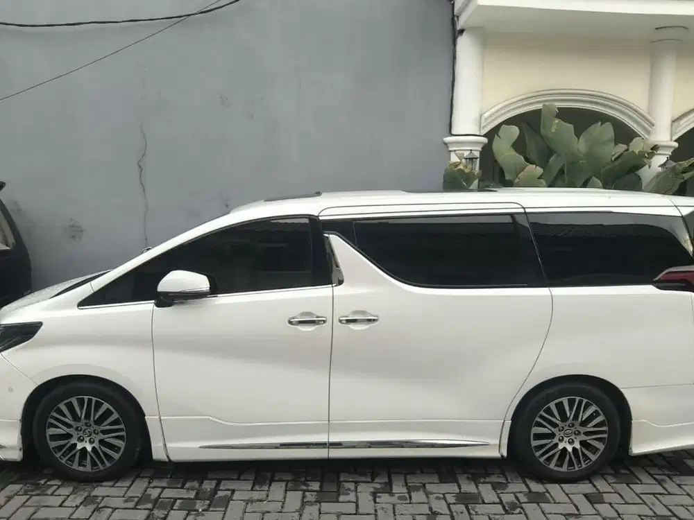 Toyota Alphard SC 2.5 G CBU