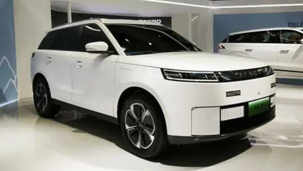 jaecoo j5 ev ready bulan ini warna putih tiper superior