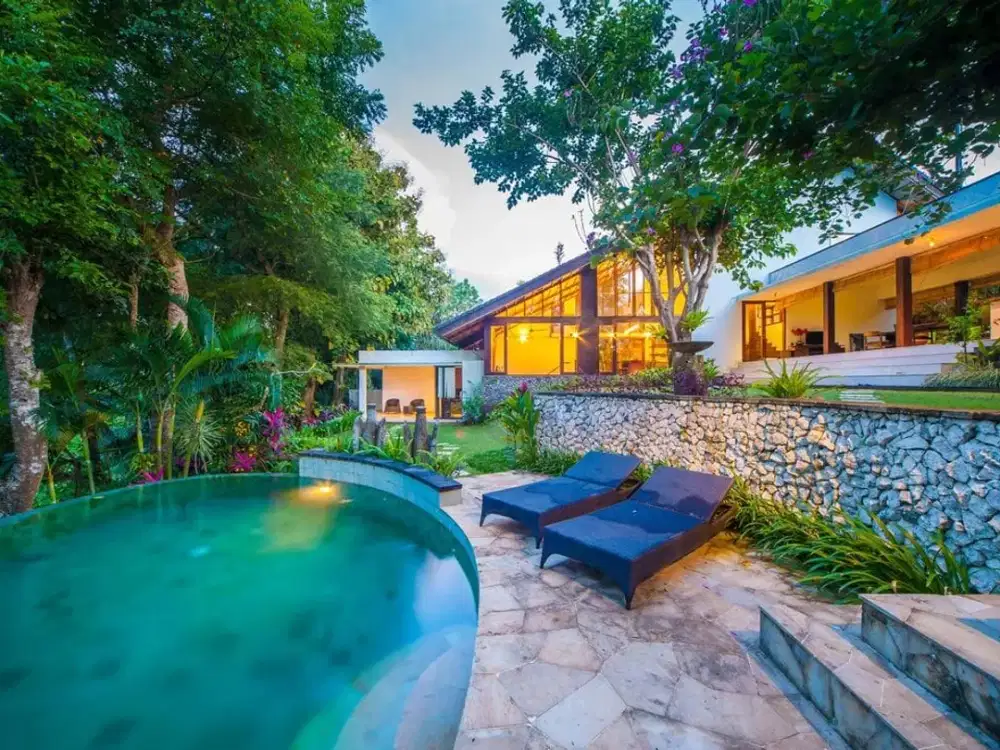 A TIMELESS TROPICAL SANCTUARY IN SUKAWATI UBUD — FREEHOLD LUXURY VILLA (FNI)