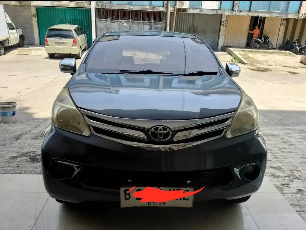 Jual mobil avanza type G 1.3 matic 2013 akhir