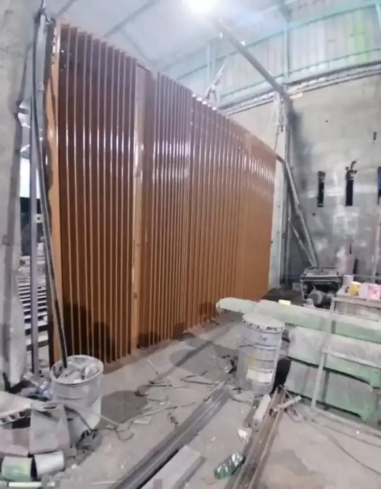 Spesialisasi pintu harmonika