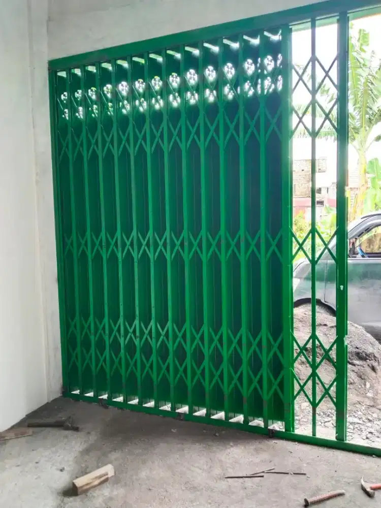 Produsen pintu harmonika