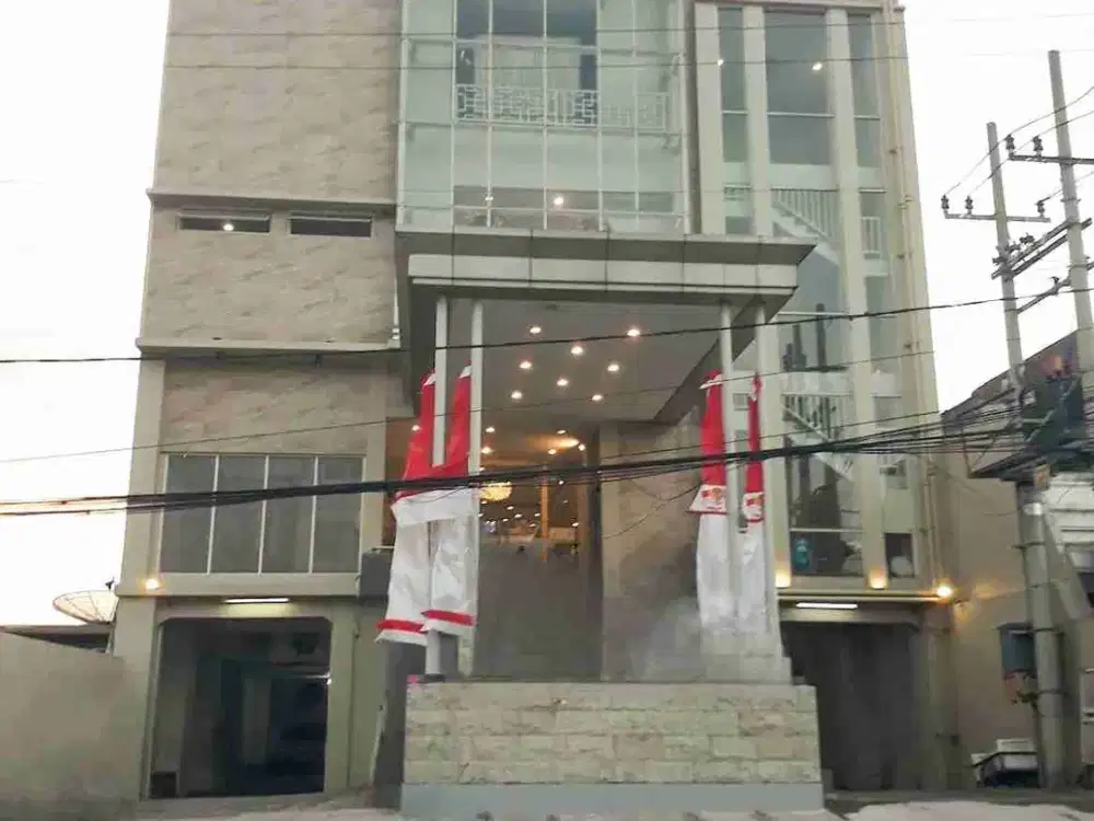 JUAL GEDUNG KOMERSIAL RAYA KUPANG BARU DEKAT KUPANG INDAH EX RESTO BAGUS SIAP CUAN