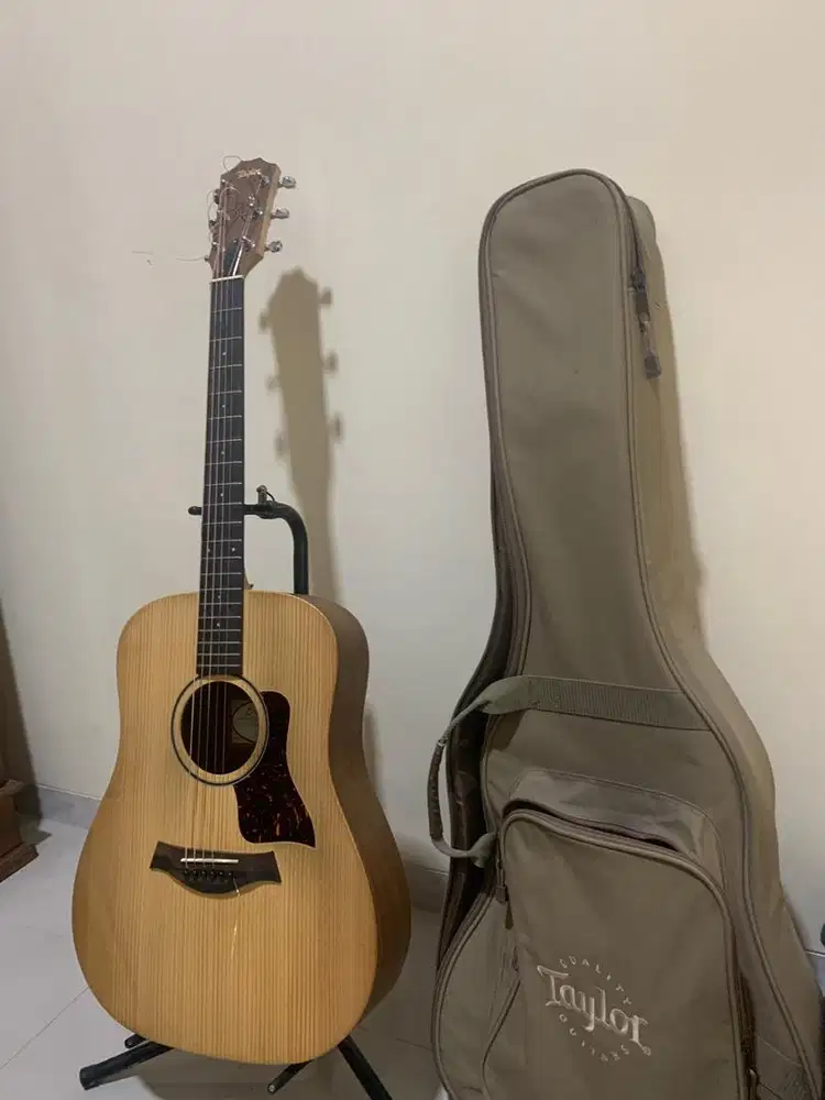 Big Baby Taylor (Milik Pribadi)