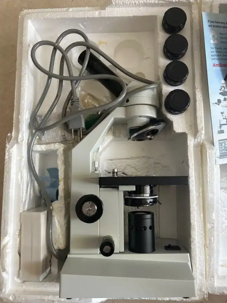 AmScope M-100FL Microscope