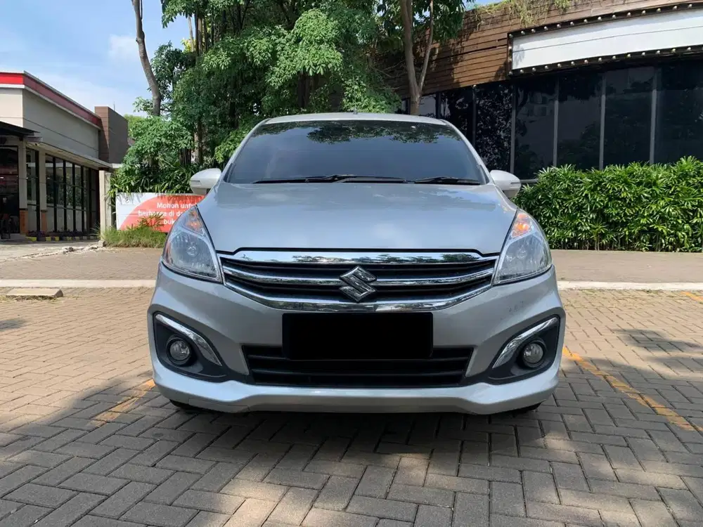 TERMURAH SUZUKI ERTIGA GX AT 2017 SILVER
