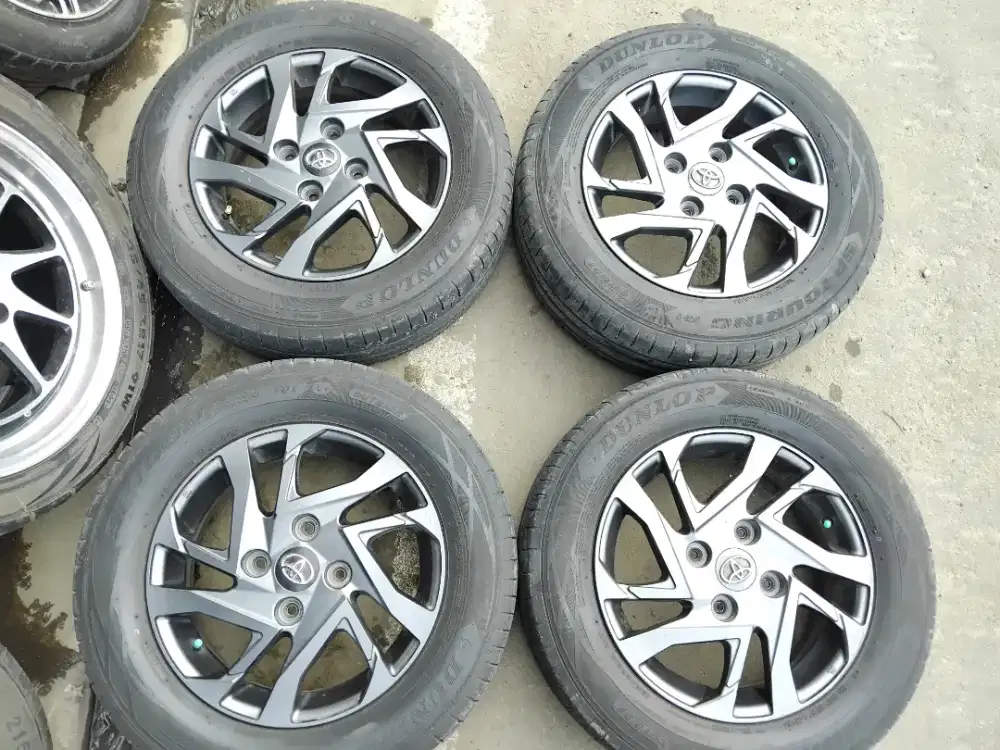 Velg velos ring 15 pcd 4x114.3 ban dunlop sp touring