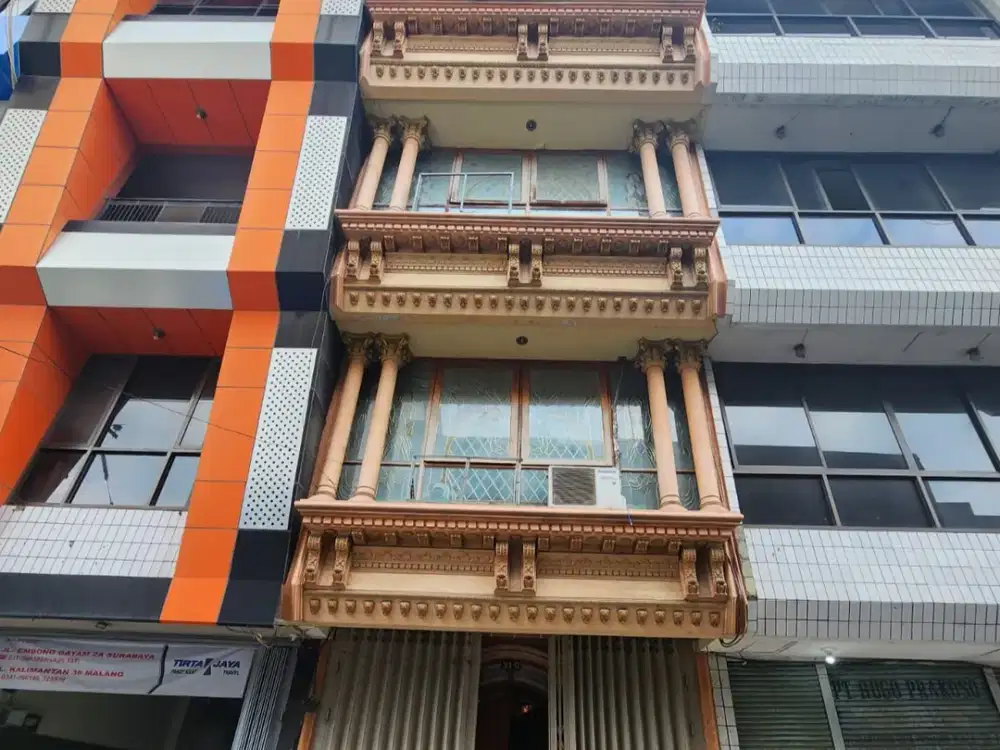 Panglima Sudirman Dekat Tunjungan Plaza Hokky