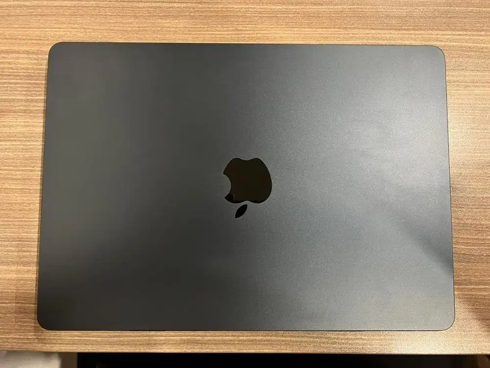 Macbook Air M2 16/256 iBox