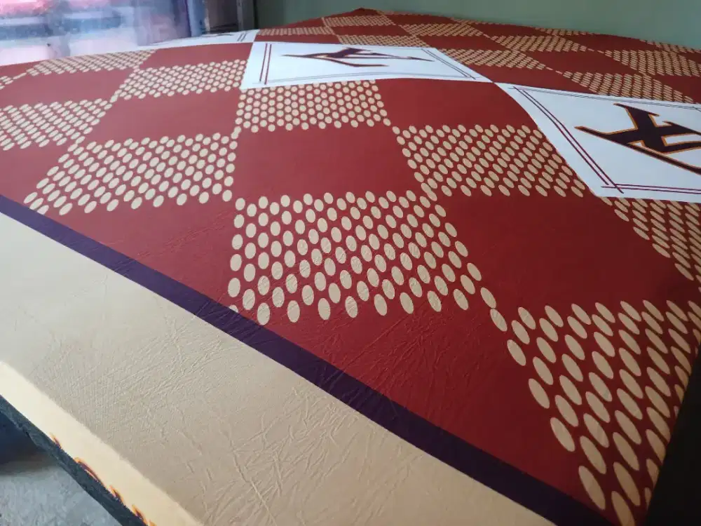 Kasur busa bekas uk besar muat untuk tiga orang masih juoooz bagus