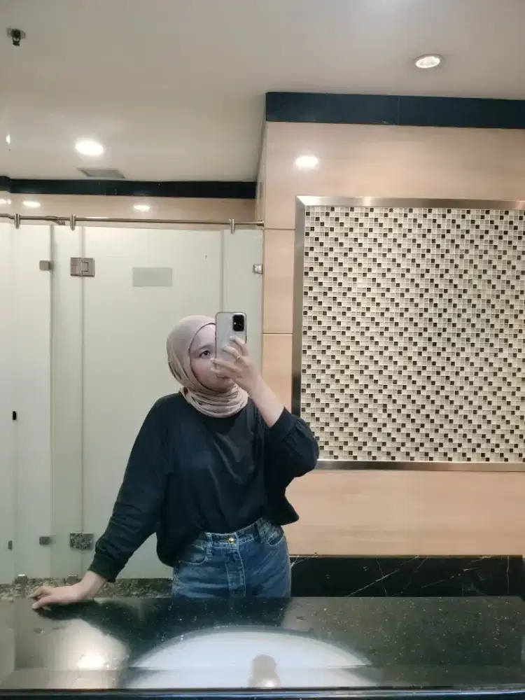 Sedang mencari pekerjaan sebagai Admin, Finance atau Accounting