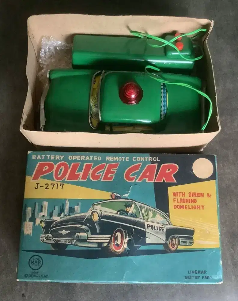 Vintage LINEMAR  battery operated remote control tin toy police car