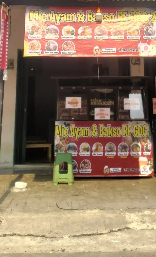 Take over ruko dan parabotan mie ayam dan baksonya