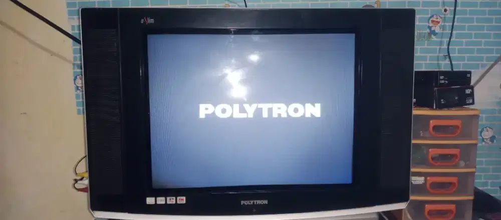 TV tabung merk polytron