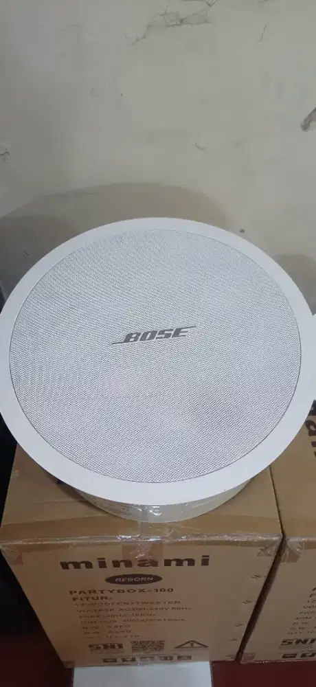 Speaker stereo 2.1 Bose' 200watt