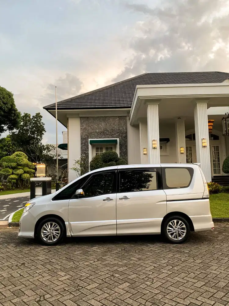 NISSAN SERENA HWS AUTECH