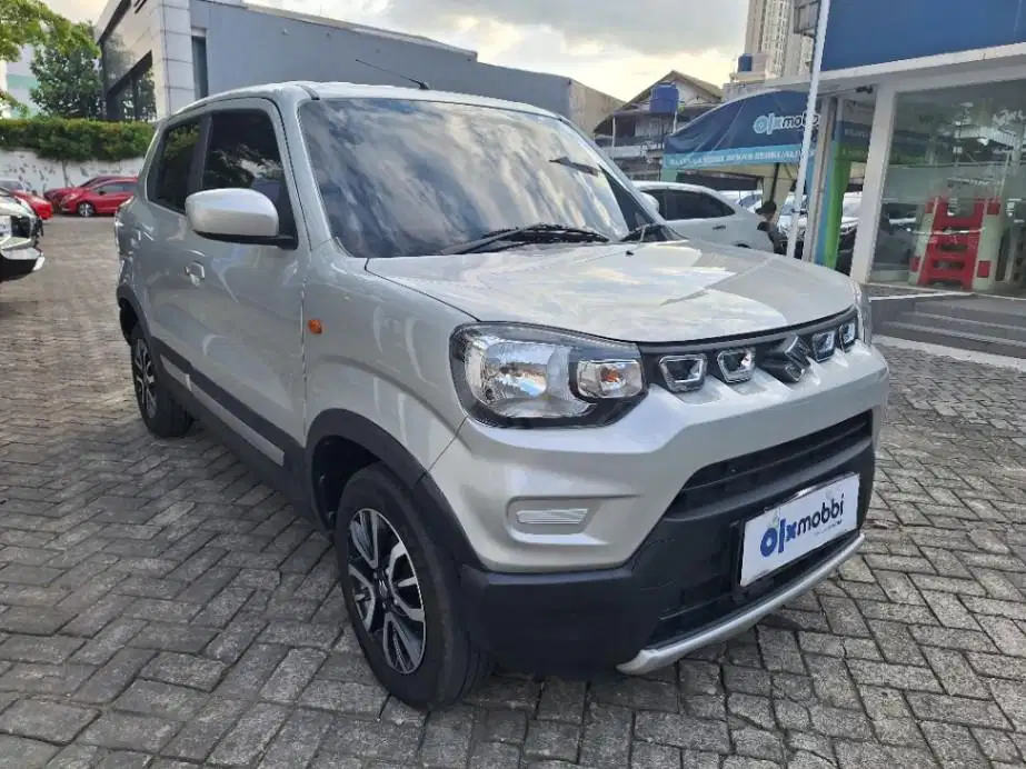 DP MURAH Suzuki S-Presso 1.0 Bensin-MT 2023 Abu CFKMB