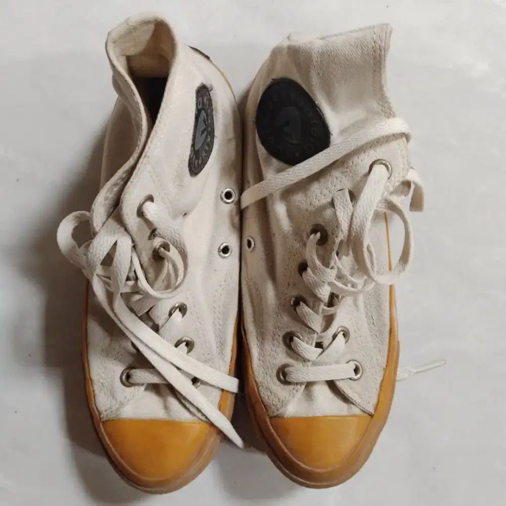 Vantela putih size 41