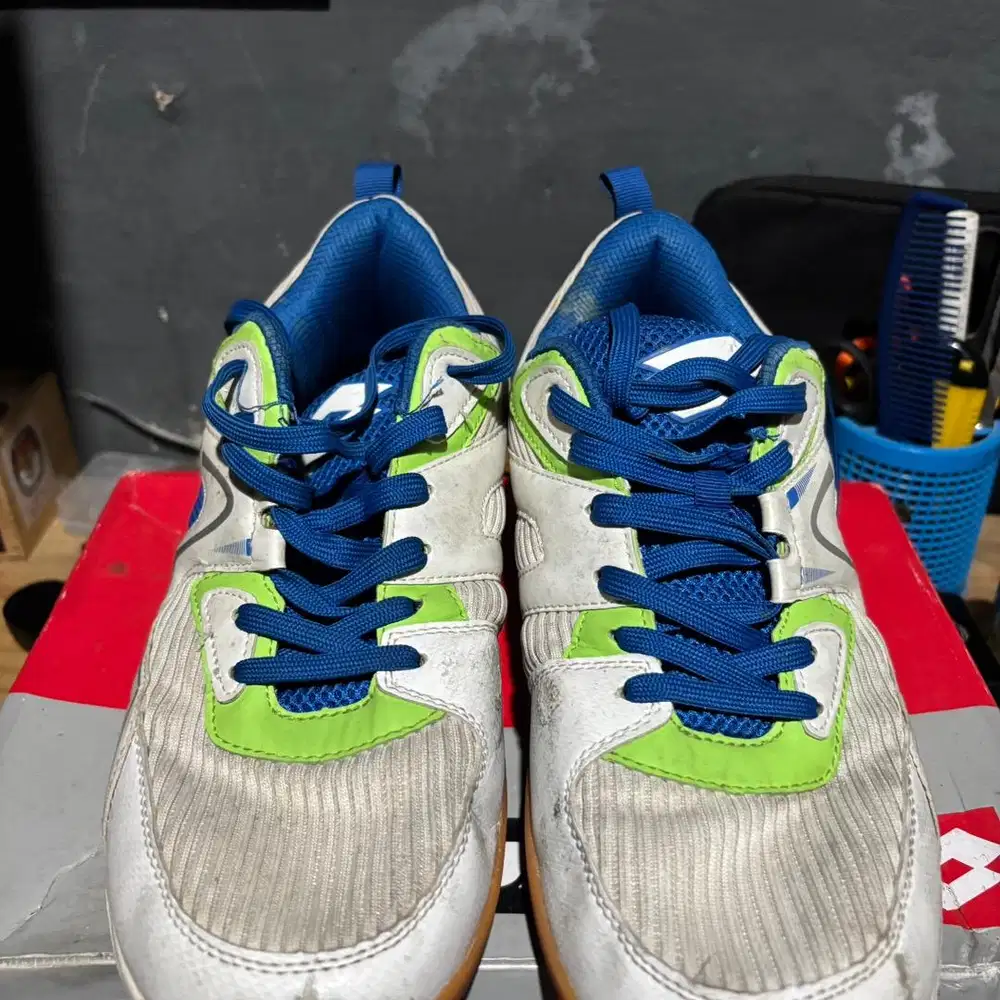 ORIGINAL SEPATU BADMINTON LOTTO BULLETIN PUTIH BRAND ITALY SIZE 44