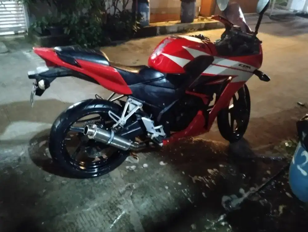 CBR 150R 2015 LENGKAP