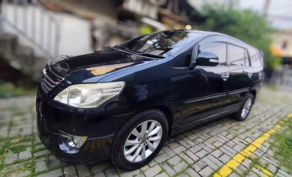 Toyota Kijang Innova 2013 Bensin