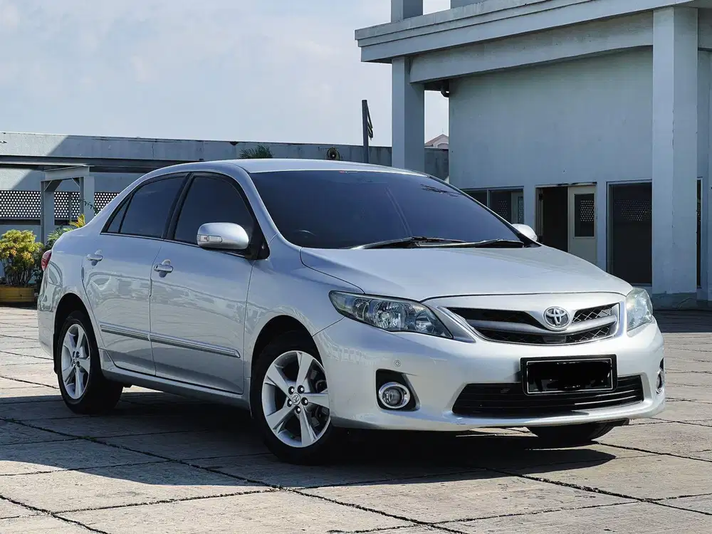 Toyota Altis 2.0 V matic 2012
