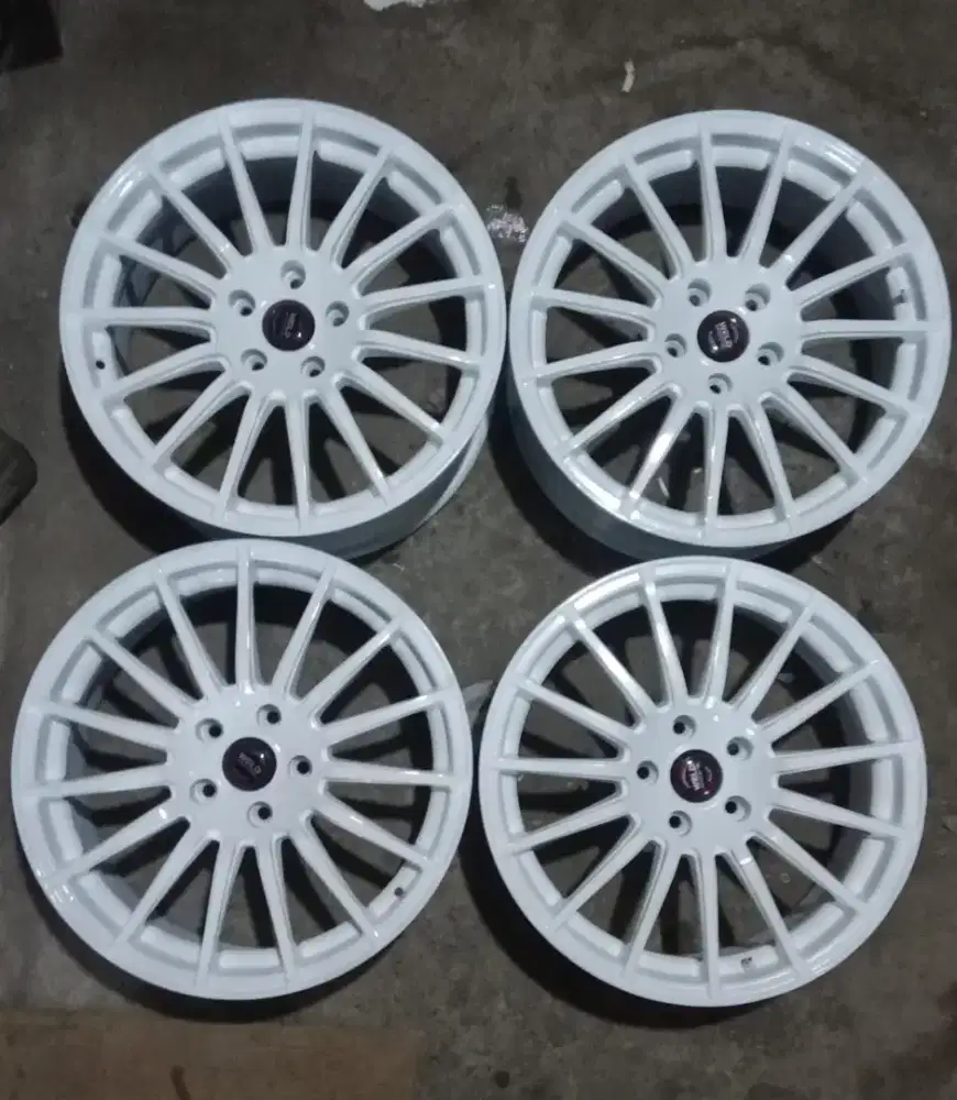 Ring 18 pcd 5x114 lebar 8 rata et 40