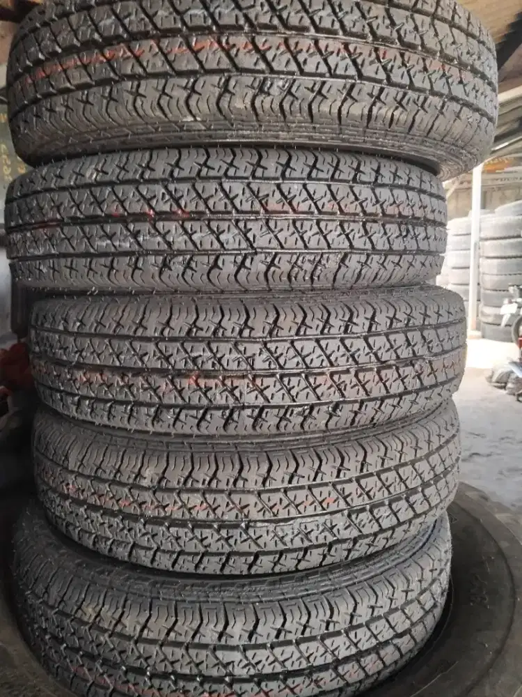 Ban vulkanisir baru buat angkot ring 13