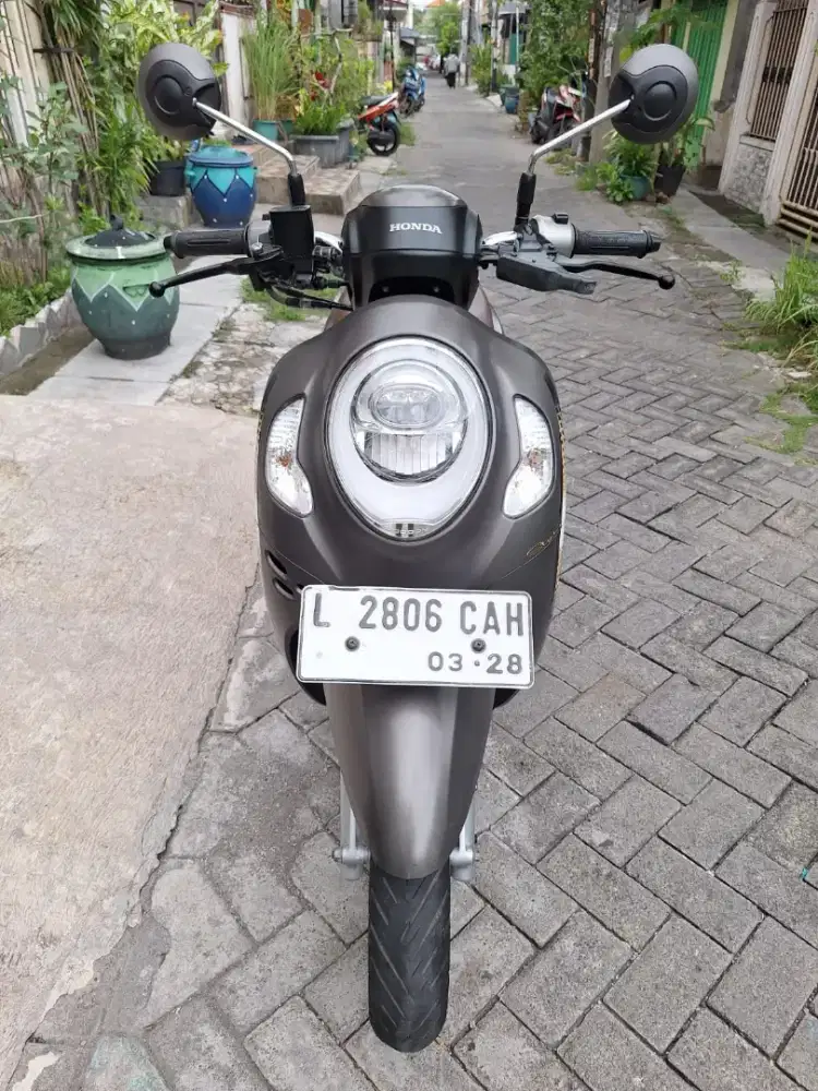 Scoopy keylees 2023 km 11 rb itimewa samsat kdg cowek