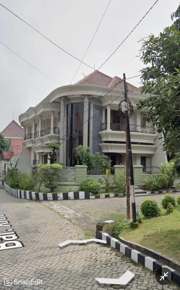 Dijual Ex kost 42kamar di dukuh kupang Barat dekat mayjend sungkono