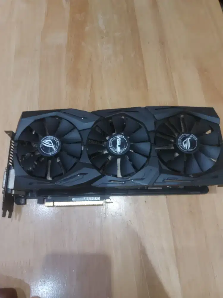 Asus ROG Strik RX Vega 64 bekas no box
