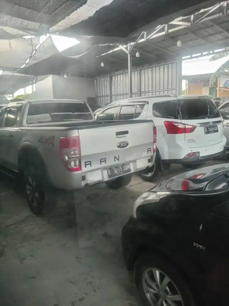 Lowongan montir mobil