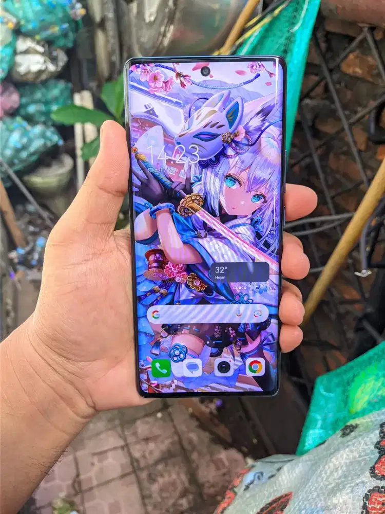 Tecno Spark 20 Pro plus 8/256GB Layar Amoled Lengkung