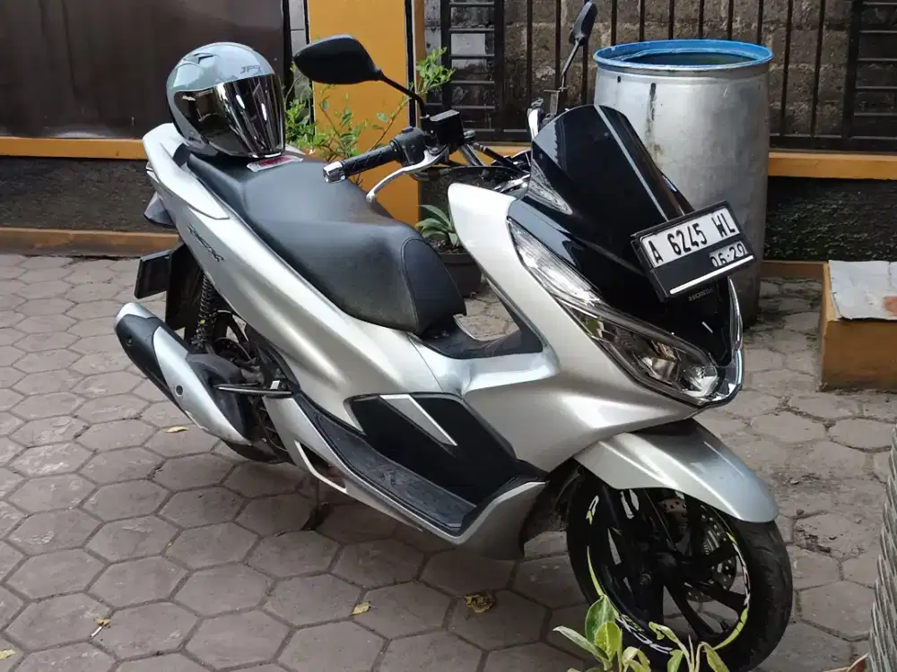 PCX ABS 2019 pajak On,lengkap remote masih 2