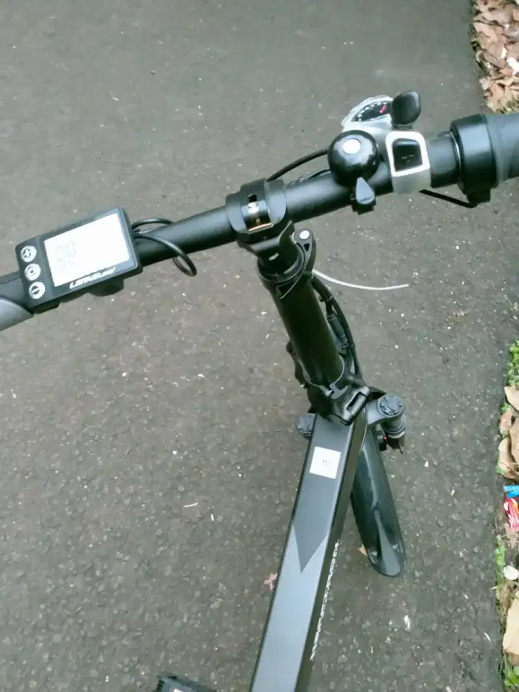 sepeda lipat listrik / e-bike Lankeleisi G660 luxury original