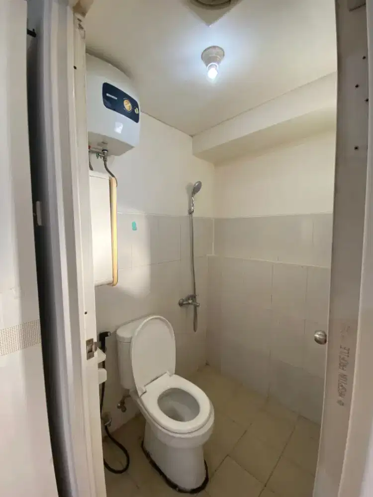 Sewa --- yale semi furnish studio