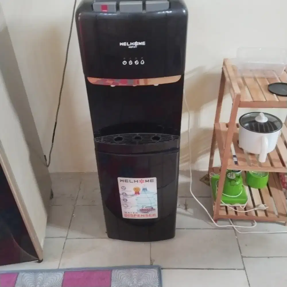 Dijual dispenser bisa panas, dingin dan biasa merk welhome