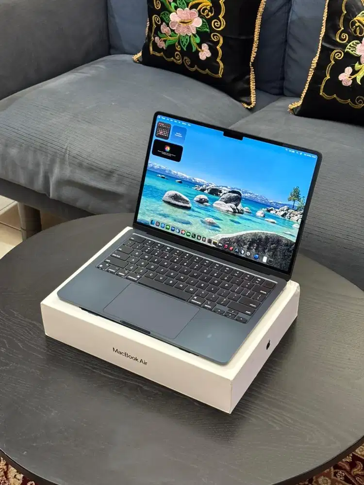Macbook Air 2024 M3 13 inch 8/256