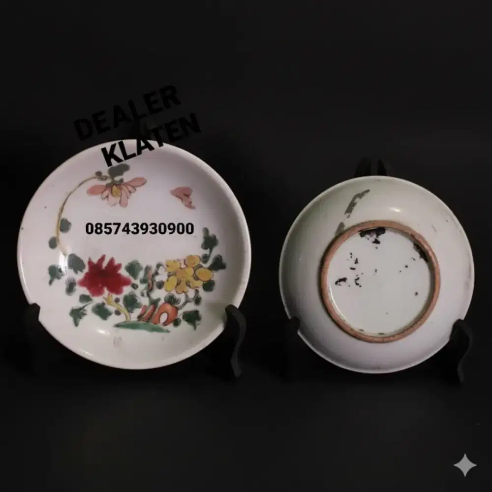 Piring porselen kuno