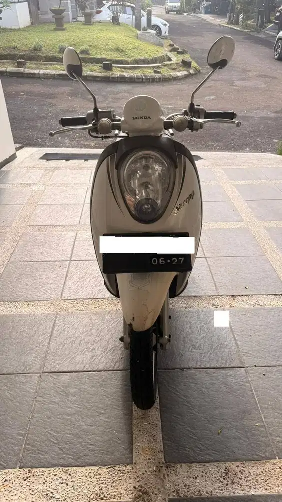 SCOOPY PUTUH CARBU 2011 (PEMAKAIAN PRIBADI)