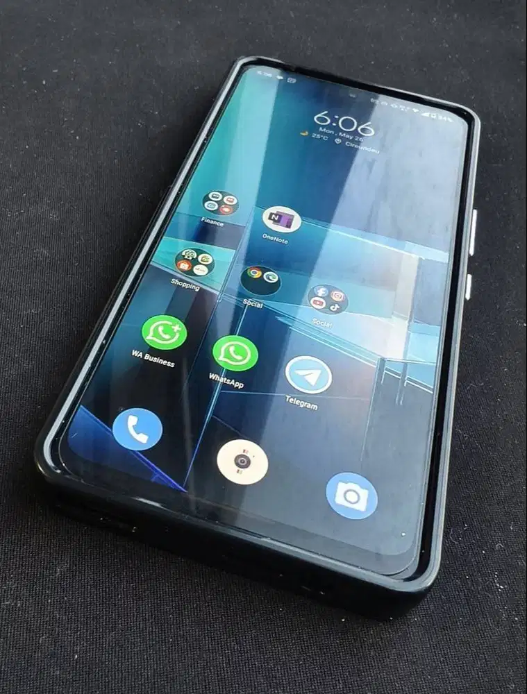 Asus Zenfone 11 Ultra 12GB 256GB Bekas Like New