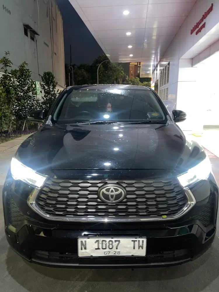 Toyota Kijang Innova 2023 like new