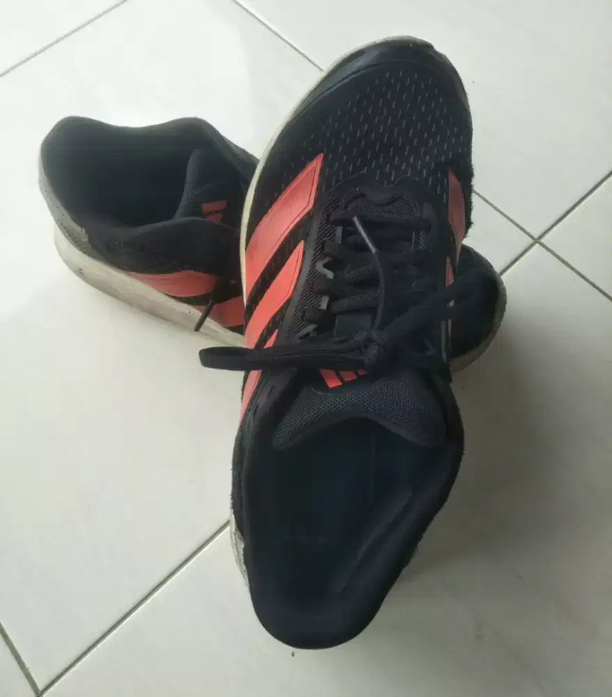 Sepatu sport running