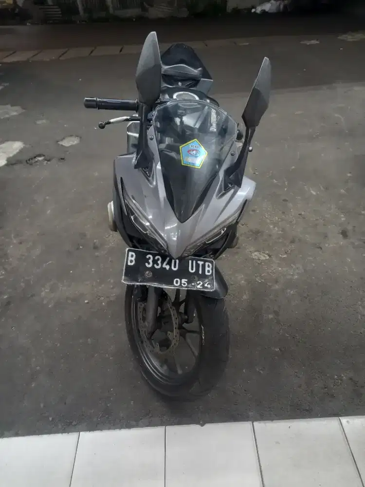 Honda cbr 150r tahun 2019