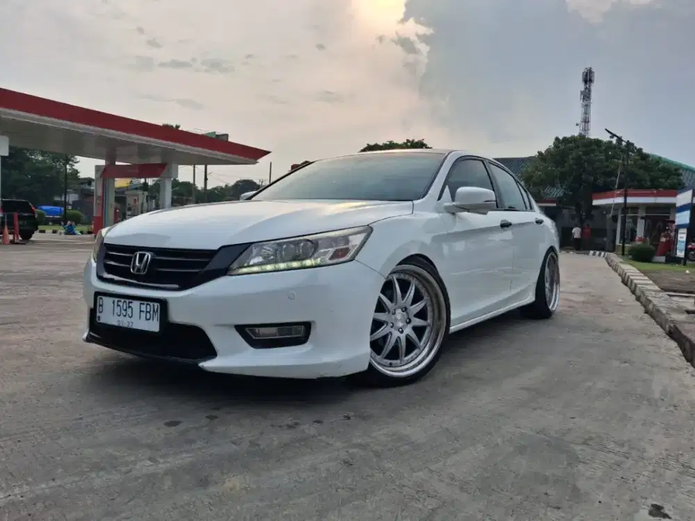 Honda accord vtil 2013