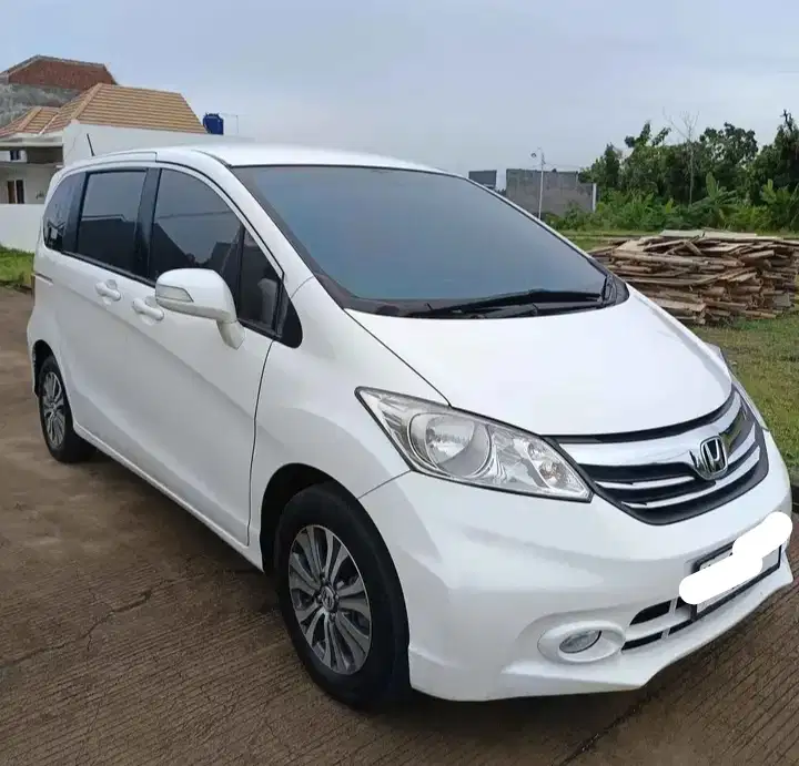 Honda Freed 2013 Bensin